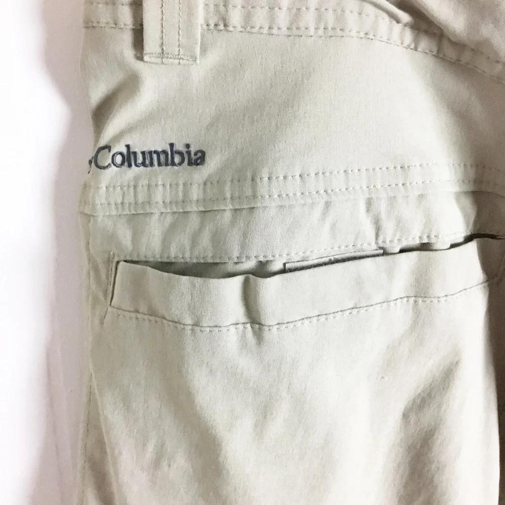 Columbia Men's Beige Omni Shield hiking Pants / Shorts Size 38x32